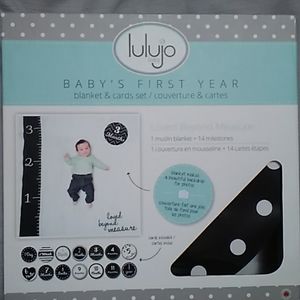 Baby first year picture set